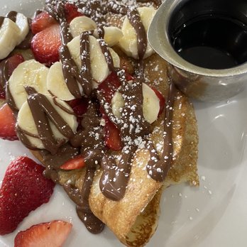 Bea Bea's - Strawberry, Banana, Nutella Crepes - Coffee & Tea Near Me - Burbank, California Bea Bea's - Strawberry, Banana, Nutella Crepes - Coffee & Tea Near Me - Burbank, California