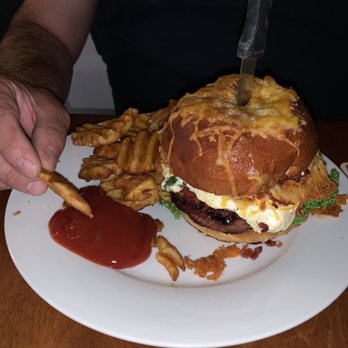 Chapter 2 - Special for the night:  Jalapeño Popper Burger.  Hubby loved it! - New American Near Me - Tracy, California