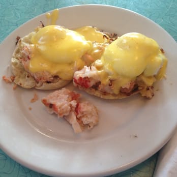 Harpoon Harry's - Lobster Benedict - Breakfast & Brunch Near Me - Key West, Florida Harpoon Harry's - Lobster Benedict - Breakfast & Brunch Near Me - Key West, Florida