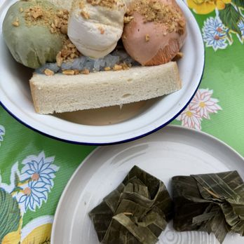 Ezankaya Bann Suan - Thai Near Me - Chicago, Illinois