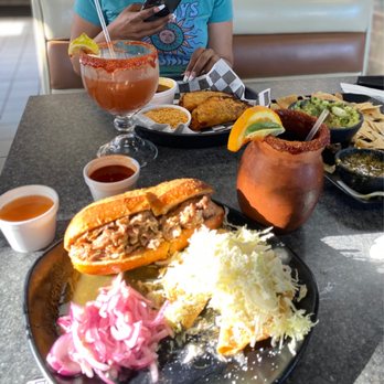 Pika Tortas Ahogadas - Mexican Near Me - Paramount, California