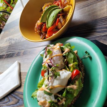 Wild Oak Cafe - Avocado toast - Cafes Near Me - Glendale, California