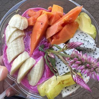 Aa Roots Maui - Dragon bowl - Vegan Near Me - Lahaina, Hawaii Aa Roots Maui - Dragon bowl - Vegan Near Me - Lahaina, Hawaii
