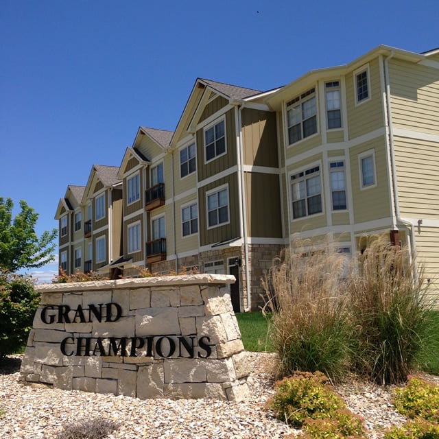 CARSON PROPERTY MANAGEMENT Updated September 2024 23 Photos 3000