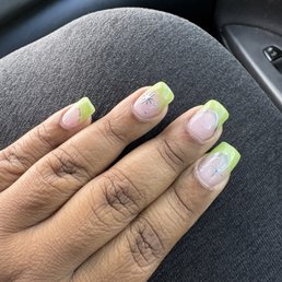 Nail design gotten