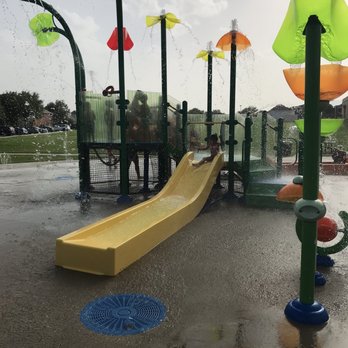 Oak Hills Splash Park - Splash pad slide (there are 2) - Parks Near Me - Carrollton, Texas Oak Hills Splash Park - Splash pad slide (there are 2) - Parks Near Me - Carrollton, Texas