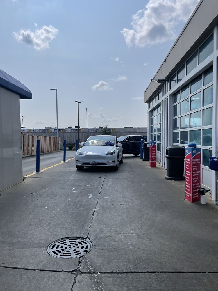 DELTA SONIC CAR WASH Updated August 2024 103 Photos & 209 Reviews 1245 E Dundee Rd