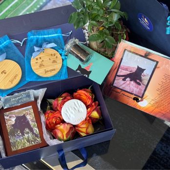 Small Paws Cremations - Package #4 and added name tag (additional cost) - Pet Cremation Services Near Me - Los Angeles, California