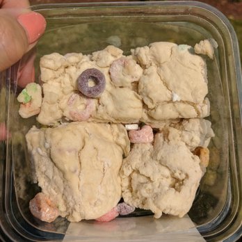 Peterborough VegFest - Vegan marshmallows in cereal milk - Apiecalypse Now Bakery - Festivals Near Me - Peterborough, Ontario