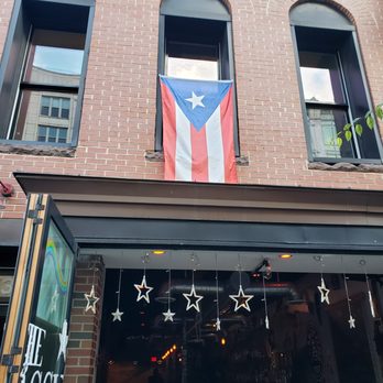Qui Qui DC - Qui Qui is above The Passenger Bar - Puerto Rican Near Me - Washington, DC, District of Columbia