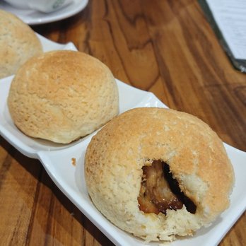 Tim Ho Wan - Top seller! Soft sweet ~ - Dim Sum Near Me - Honolulu, Hawaii