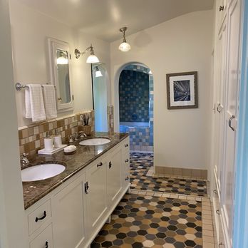 Benton Builders - Before remodel - General Contractors Near Me Benton Builders - Before remodel - General Contractors Near Me