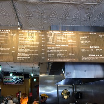 District Taco - Mexican Near Me - Arlington, Virginia