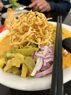 Chaa Roen Pohn by null