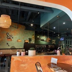 Rongsi Thai Bar & Bistro