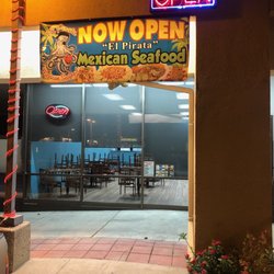 El Pirata Mexican Seafood - Entrance