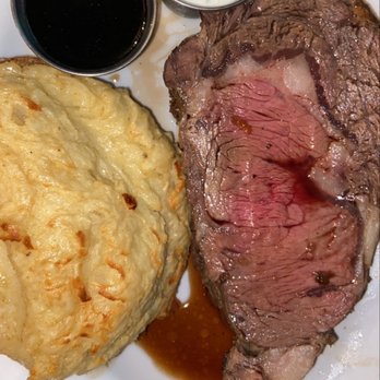 Damon's Steak House - 20oz prime rib with twice baked potato - Steakhouses Near Me - Glendale, California Damon's Steak House - 20oz prime rib with twice baked potato - Steakhouses Near Me - Glendale, California