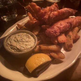 Armitage Alehouse - Fish and chips - Pubs Near Me - Chicago, Illinois Armitage Alehouse - Fish and chips - Pubs Near Me - Chicago, Illinois