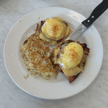Village Inn - Eggs Benedict - American Near Me - Omaha, Nebraska Village Inn - Eggs Benedict - American Near Me - Omaha, Nebraska