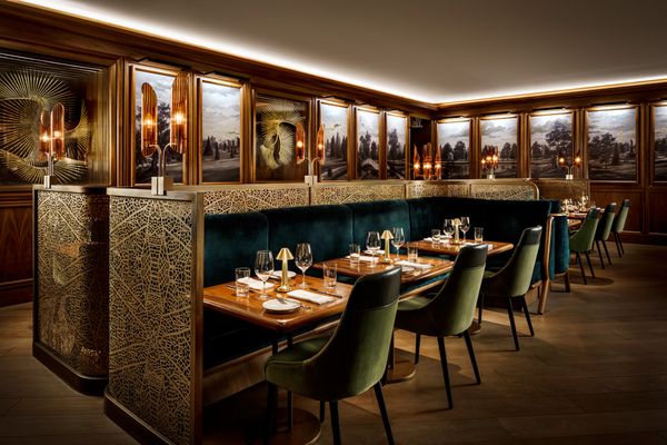 REIGN Restaurant + Bar + Bakery by null