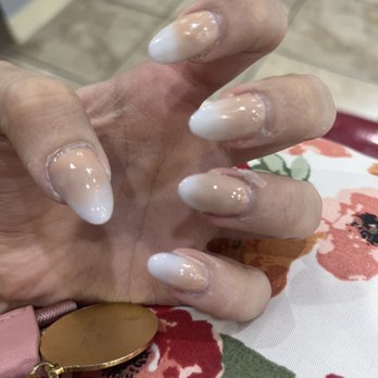 Beverly Hills Nails Spa - Nail Salons Near Me - Irving, Texas