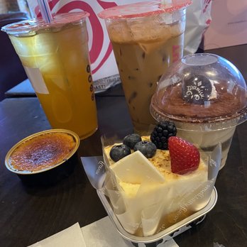Sweet Hut Bakery & Cafe - Creme Brulee, Caramel Brulee Slice, Tiramisu Cup, Mango Green Tea and Vietnamese Coffee - Bakeries Near Me - Duluth, Georgia