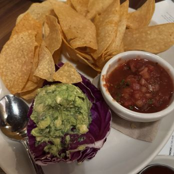 Wood Ranch Manhattan Beach - Guacamole with chips - large size - American Near Me - Manhattan Beach, California Wood Ranch Manhattan Beach - Guacamole with chips - large size - American Near Me - Manhattan Beach, California