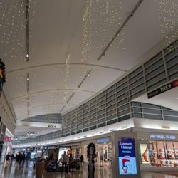First Colony Mall - Simple Christmas decorations
