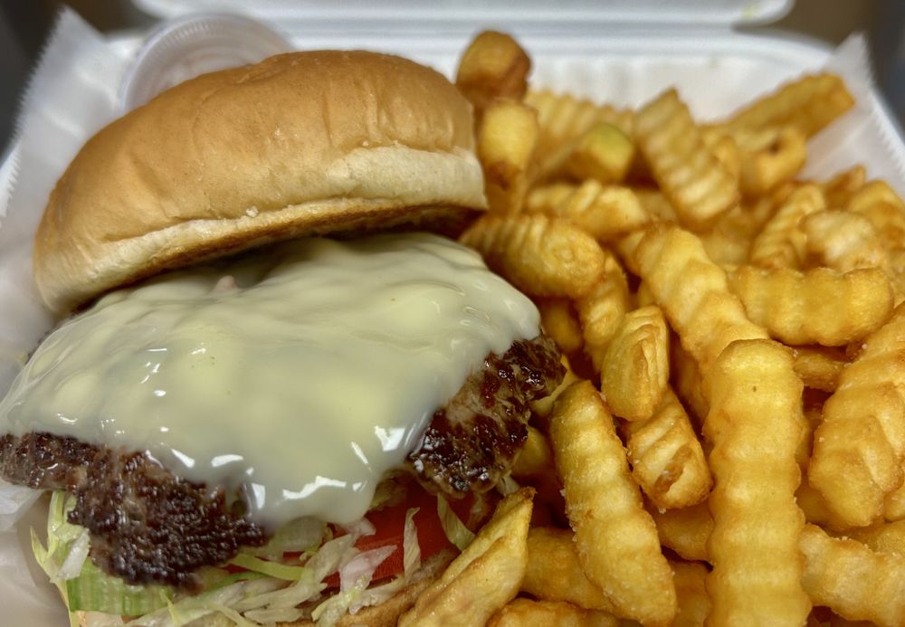 Food from Murphy’s Eats & Treats