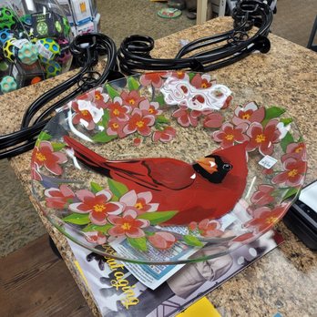 Bird House - Bird bath - Home & Garden Near Me - Rochester, New York