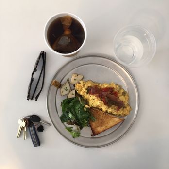 Juliet - Scrambled eggs and tea with house blend. - Cafes Near Me - Somerville, Massachusetts