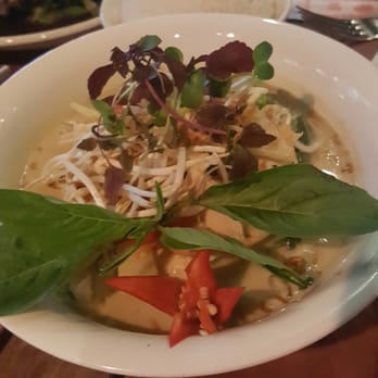 Mekong - Green curry with chicken - Asian Fusion Near Me - Luzern, LU