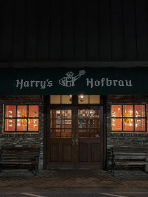 Harry's Hofbrau by null