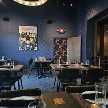 Fanny's - a dining room with tables and chairs - Wine Bars Near Me - Bloomfield, New Jersey