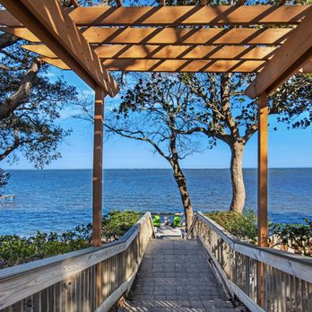 Banyan Gulf Breeze - Addiction Medicine Near Me - Gulf Breeze, Florida Banyan Gulf Breeze - Addiction Medicine Near Me - Gulf Breeze, Florida