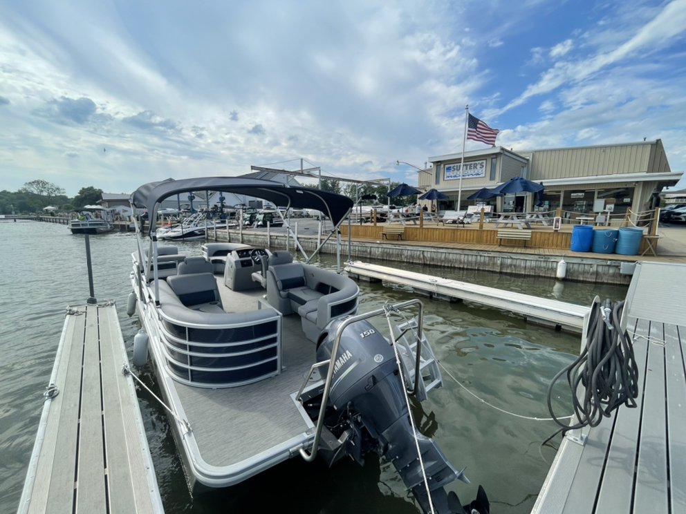 SUTTER’S CANANDAIGUA MARINA 29 Photos 808 S Main St, Canandaigua