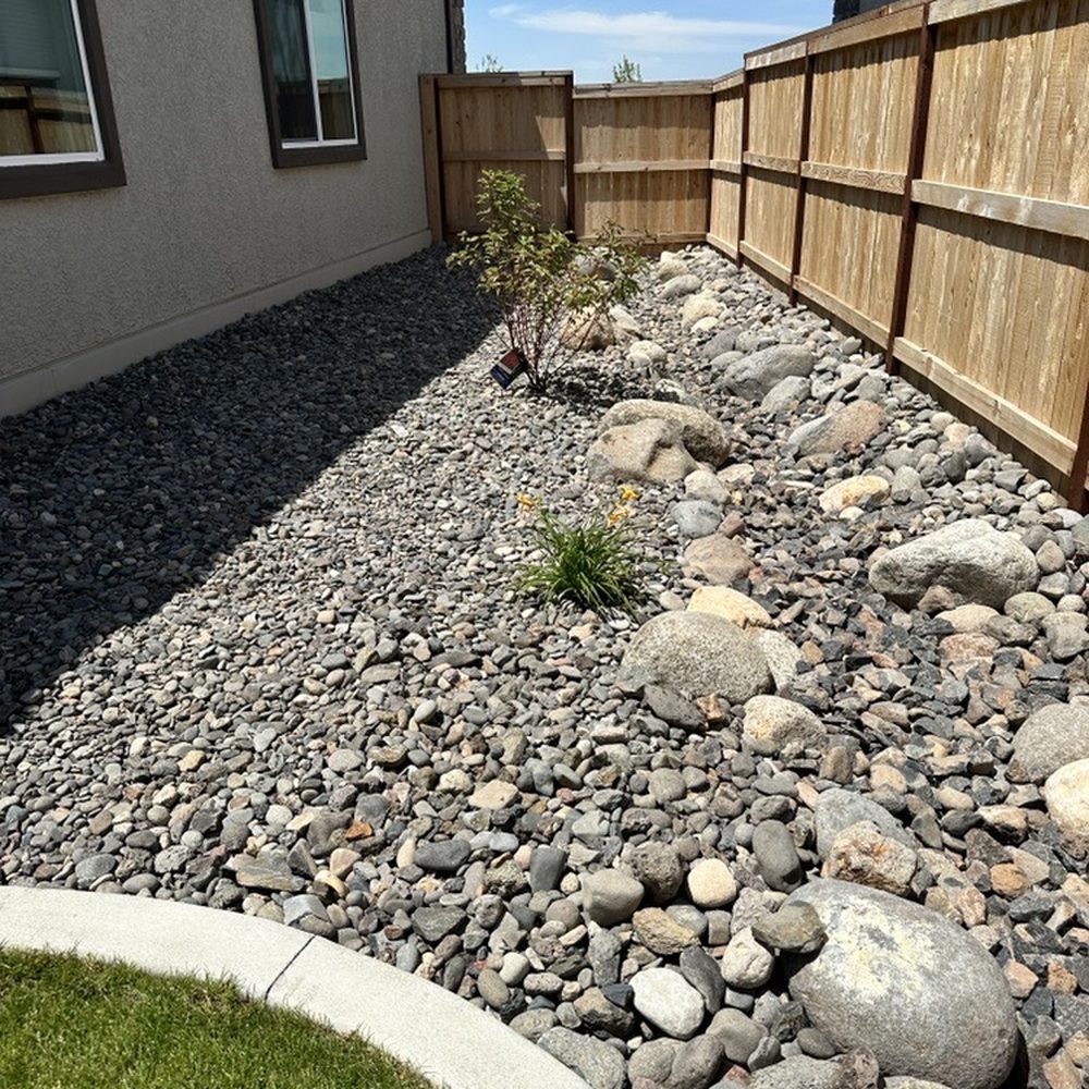Nile River Landscape - Right side yard - Snow Removal Near Me Nile River Landscape - Right side yard - Snow Removal Near Me