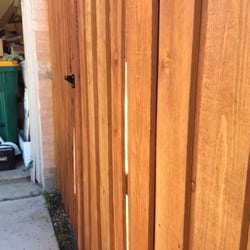 R-L FENCE - Can you see the gap, I can !!!