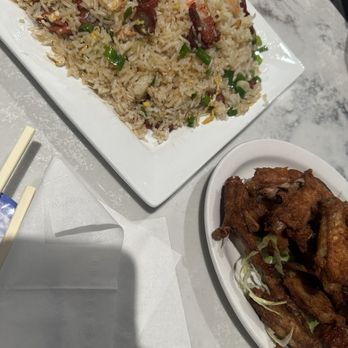 Pho Peter - Fried rice & wings - Vietnamese Near Me - Brampton, Ontario