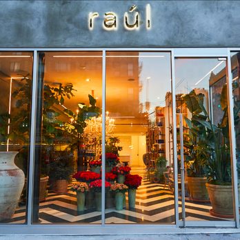 Raúl Retail - Florists Near Me - New York, New York Raúl Retail - Florists Near Me - New York, New York