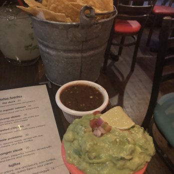 El Camion - Guacamole - Mexican Near Me - New York, New York El Camion - Guacamole - Mexican Near Me - New York, New York