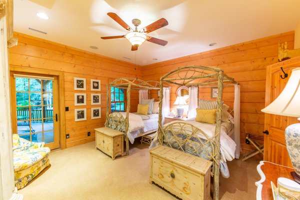 The Lodge at River Run by null