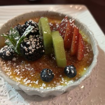 Bistro Camino - Crème brûlée. - French Near Me - Toronto, Ontario Bistro Camino - Crème brûlée. - French Near Me - Toronto, Ontario