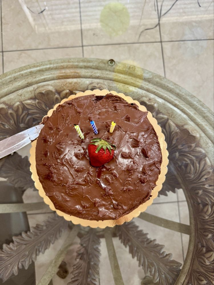 Cake by CM Logo