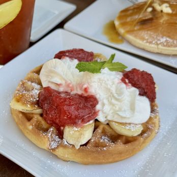 The Front Porch - Strawberry Banana Brulee Waffle - Cocktail Bars Near Me - Palm Springs, California The Front Porch - Strawberry Banana Brulee Waffle - Cocktail Bars Near Me - Palm Springs, California