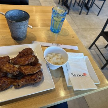 Bonchon - Mixed 9 piece, soy garlic flavor - Korean Near Me - Roseville, Minnesota Bonchon - Mixed 9 piece, soy garlic flavor - Korean Near Me - Roseville, Minnesota