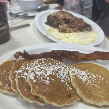 Flap Jacks - Breakfast & Brunch Near Me - Lebanon, Indiana