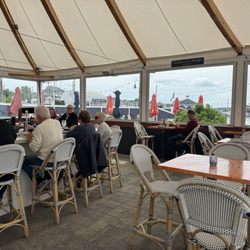 Pier 52 - Larger bar
