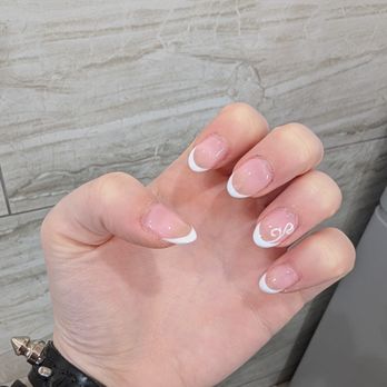 Diamond Nails & Spa - Nail Salons Near Me - Las Vegas, Nevada