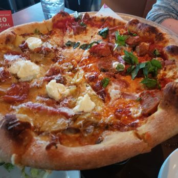 Federal Pizza - 1/2 meatball 1/2 Patata bianco - Pizza Near Me - Phoenix, Arizona Federal Pizza - 1/2 meatball 1/2 Patata bianco - Pizza Near Me - Phoenix, Arizona